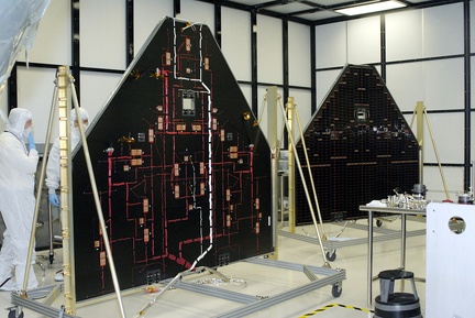 242536mainSolarArrays760x509nasa