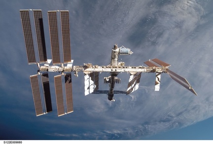ISS bei STS 122 1
