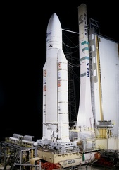 Ariane 5 V142 mit Artemis auf der Startrampe