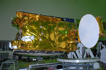 Hylas 1 mit Ku-Band-Antenne
