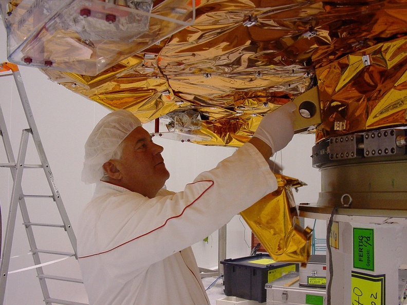 thermalblanket220jul2000esa.jpg