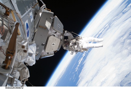 installingcupolabignasa