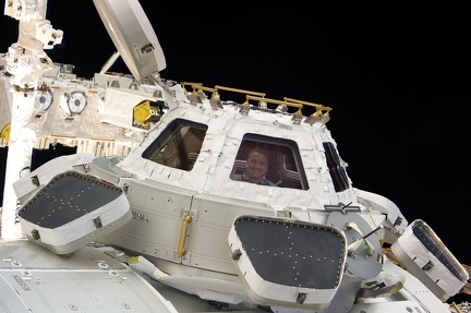 STS130GeorgeZamkaCupolanasa