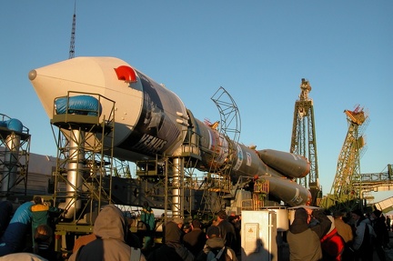 vexTiltingRocketOnLaunchPad1esastarsem