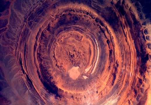 Oude Lava Krater in der Sahara