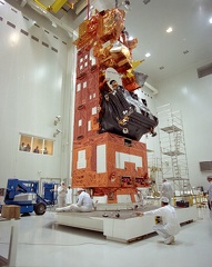 Envisat im Gebäude S5 in Kourou