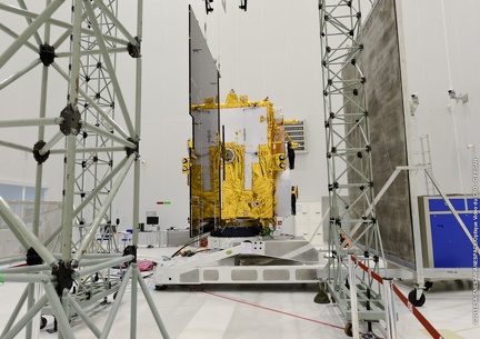Test der Entfaltung des Solarzellenauslegers von INSAT 3D am 19. Juni 2013