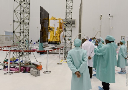Test der Entfaltung des Solarzellenauslegers von INSAT 3D am 19. Juni 2013