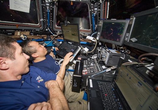 Cupola Canadarm2 Steuer