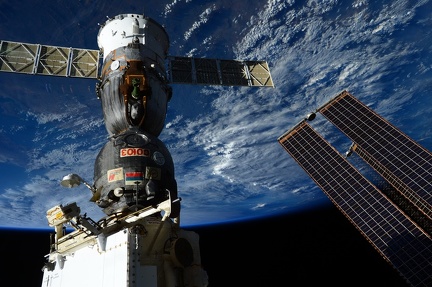 Sojus TMA-15M angedockt an ISS