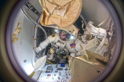 Expedition 50 - US EVA 41