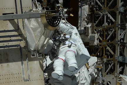 ISS - Außenbordeinsatz Peggy Whitson