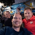 Selfi der Expedition 56-Besatzung