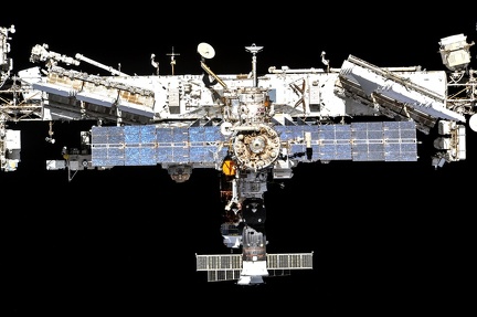 ISS - Fly Around