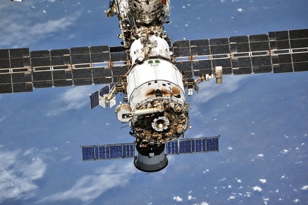 ISS - Fly Around