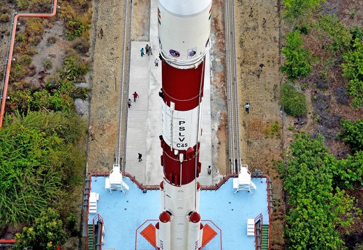 pslvc45carriedonmobilelaunchpedestalisro