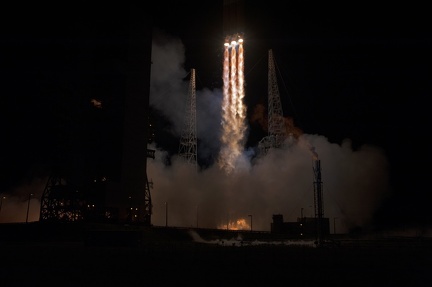 KSC20180812PHAWG070022NASATonyGrayTimPowers