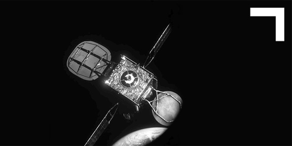 MEV-1 hat an INTELSAT IS-901 angedockt.