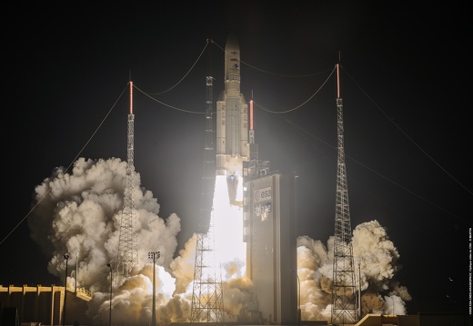 Ariane5liftoffeVA253