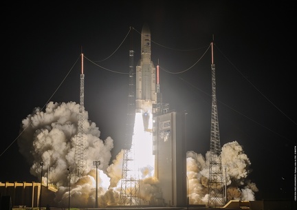 Ariane5liftoffeVA253