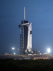 Crew-1 auf Falcon 9 - Rollout