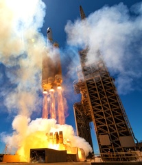 Delta IV Heavy NROL-82 - Start