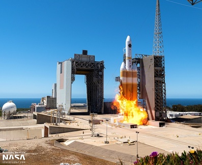 Delta IV Heavy NROL-82 - Start