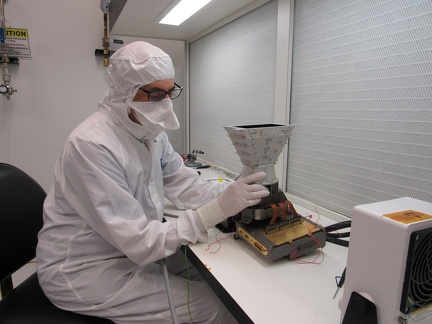 Arbeiten am Europa Imaging System (EIS)