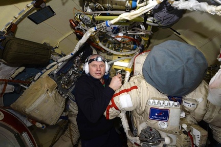 ISS - Vorbereitung Außenbordeinsatz