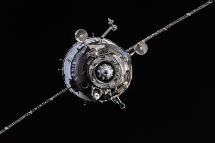 SoyuzTMA10MApproach25Sept2013nasa