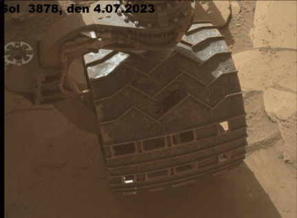 Sol 3878, den 4.07.2023,linkes Vorderrad