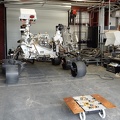 Große und kleine Test-Rover am JPL